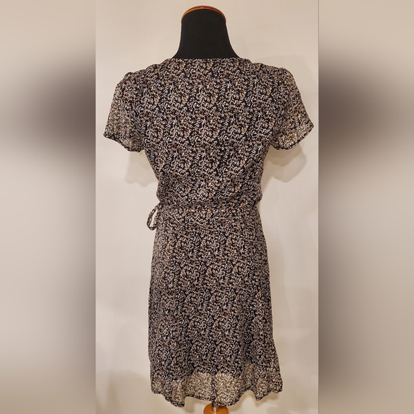 Abercrombie & Fitch Women's S Ditsy Floral Print Prairi Cottage-Core Wrap Dress - Picture 7 of 8